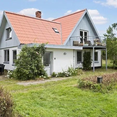 Three-bedroom In Broager